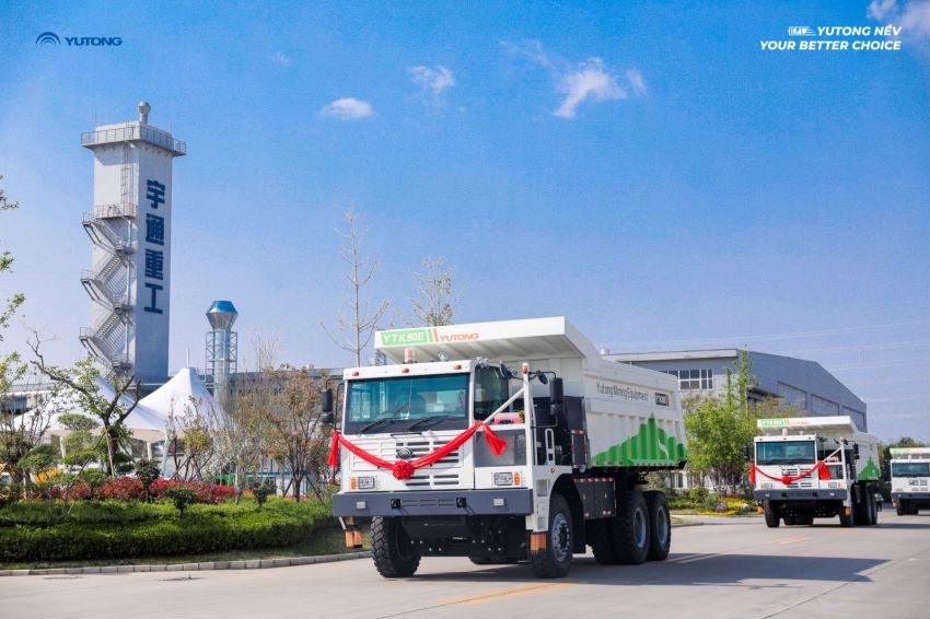 10 Yutong YTK90E Battery Electric Mining Trucks Delivered to Thailand!