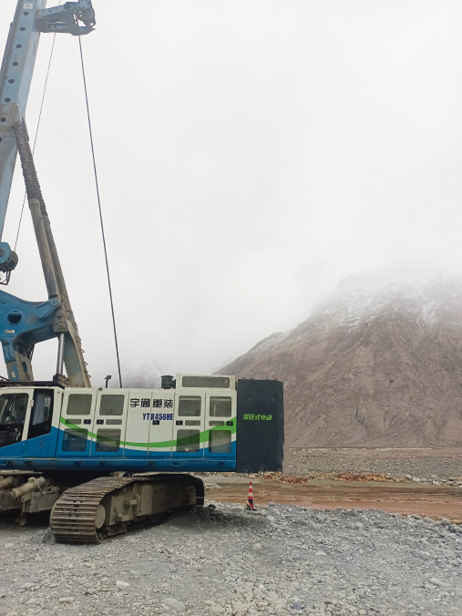 YTR456HE in Xinjiang Province